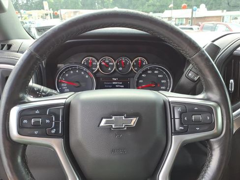 Used 2019 Chevrolet Silverado 1500 LT Trail Boss AWD/4WD image 16
