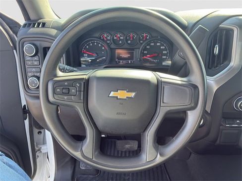 Used 2024 Chevrolet Silverado 1500 Custom image 11