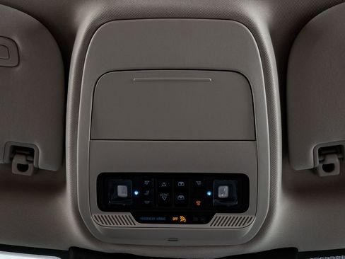 Used 2025 Ford Expedition Platinum w/ Platinum Ultimate Package image 28