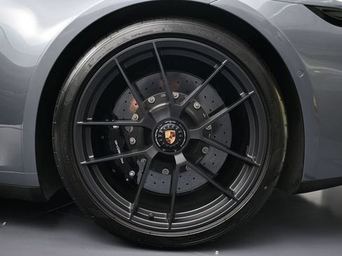 Certified 2025 Porsche 911 Carrera 4 GTS AWD/4WD image 42