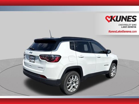 Used 2025 Jeep Compass Limited AWD/4WD image 5