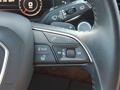 Used 2017 Audi Q7 3.0T Premium Plus w/ Premium Plus Package image 23