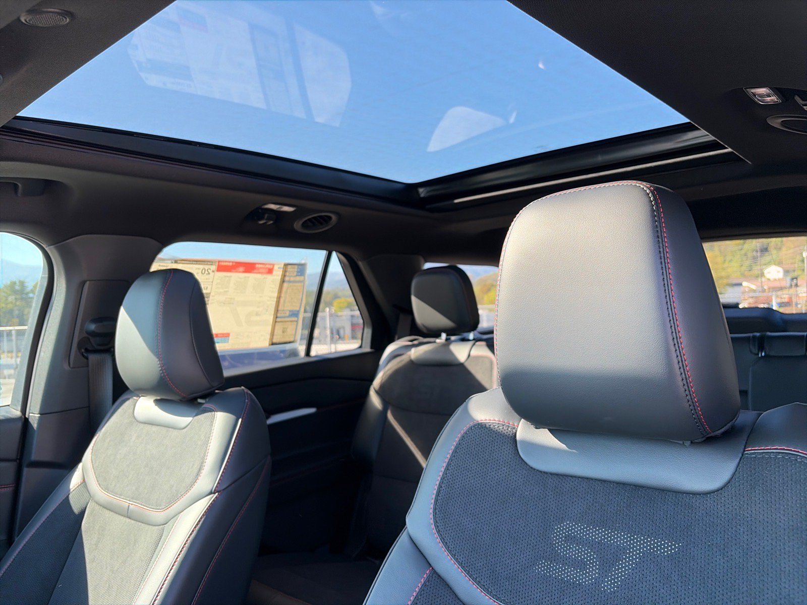 New 2026 Ford Explorer ST w/ Sun And Sound Package AWD/4WD image 7