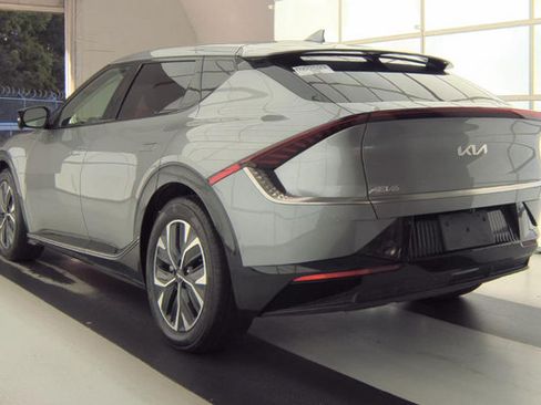 Used 2024 Kia EV6 Wind w/ Wind Technology Package AWD/4WD image 4