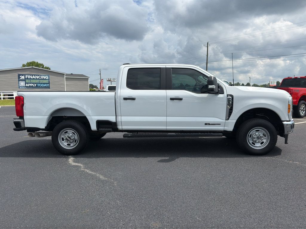 Used 2023 Ford F250 XL w/ FX4 Off-Road Package AWD/4WD image 4