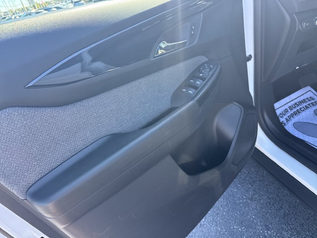 Used 2025 Chevrolet TrailBlazer LT AWD/4WD image 13