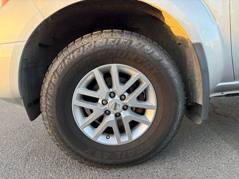 Used 2019 Nissan Frontier SV AWD/4WD image 9