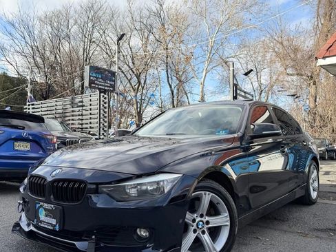 Used 2013 BMW 328i xDrive Sedan image 3