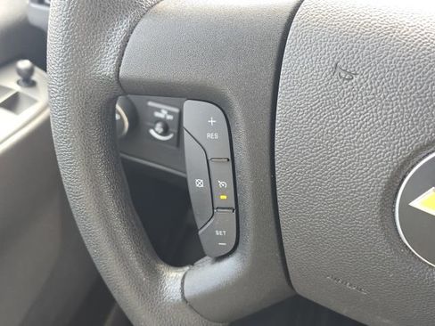 Used 2025 Chevrolet Express 3500 LS image 22