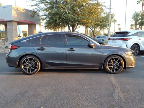 Used 2022 Honda Civic Sport Touring image 3