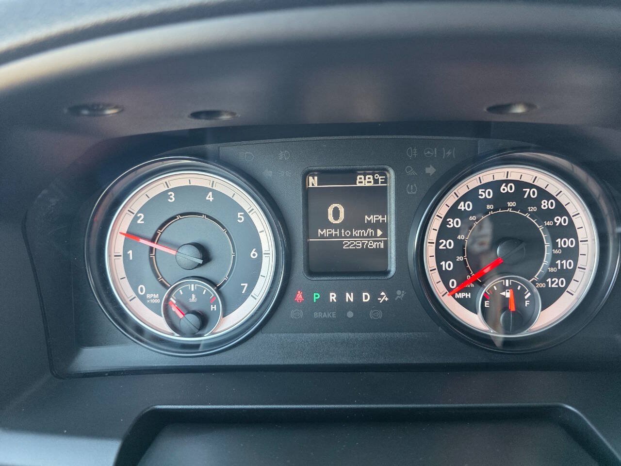 Used 2022 RAM 1500 Warlock AWD/4WD image 12