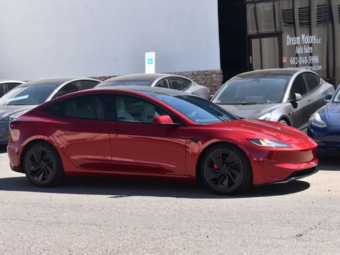 Used 2024 Tesla Model 3 Performance AWD/4WD image 4