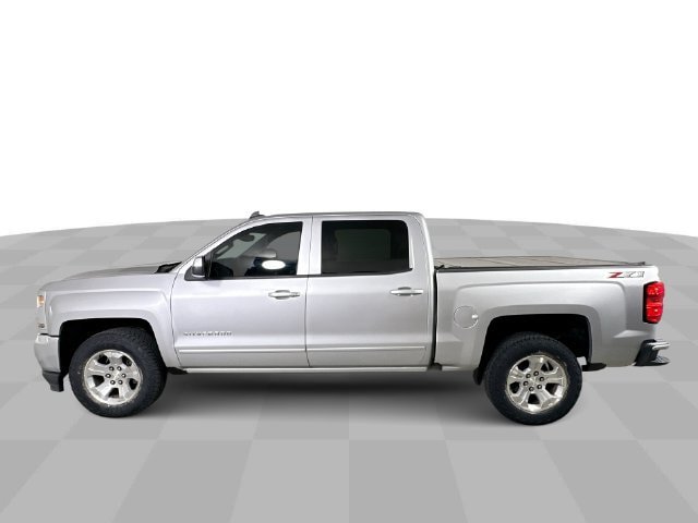 Used 2018 Chevrolet Silverado 1500 LT w/ All Star Edition AWD/4WD image 5