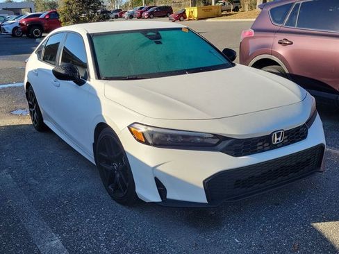 Used 2025 Honda Civic Sport image 1