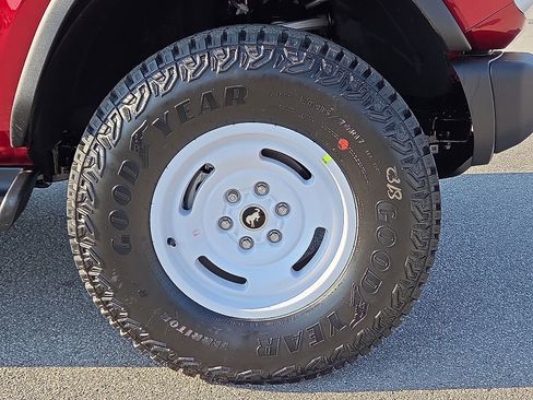 New 2026 Ford Bronco Heritage Edition image 7