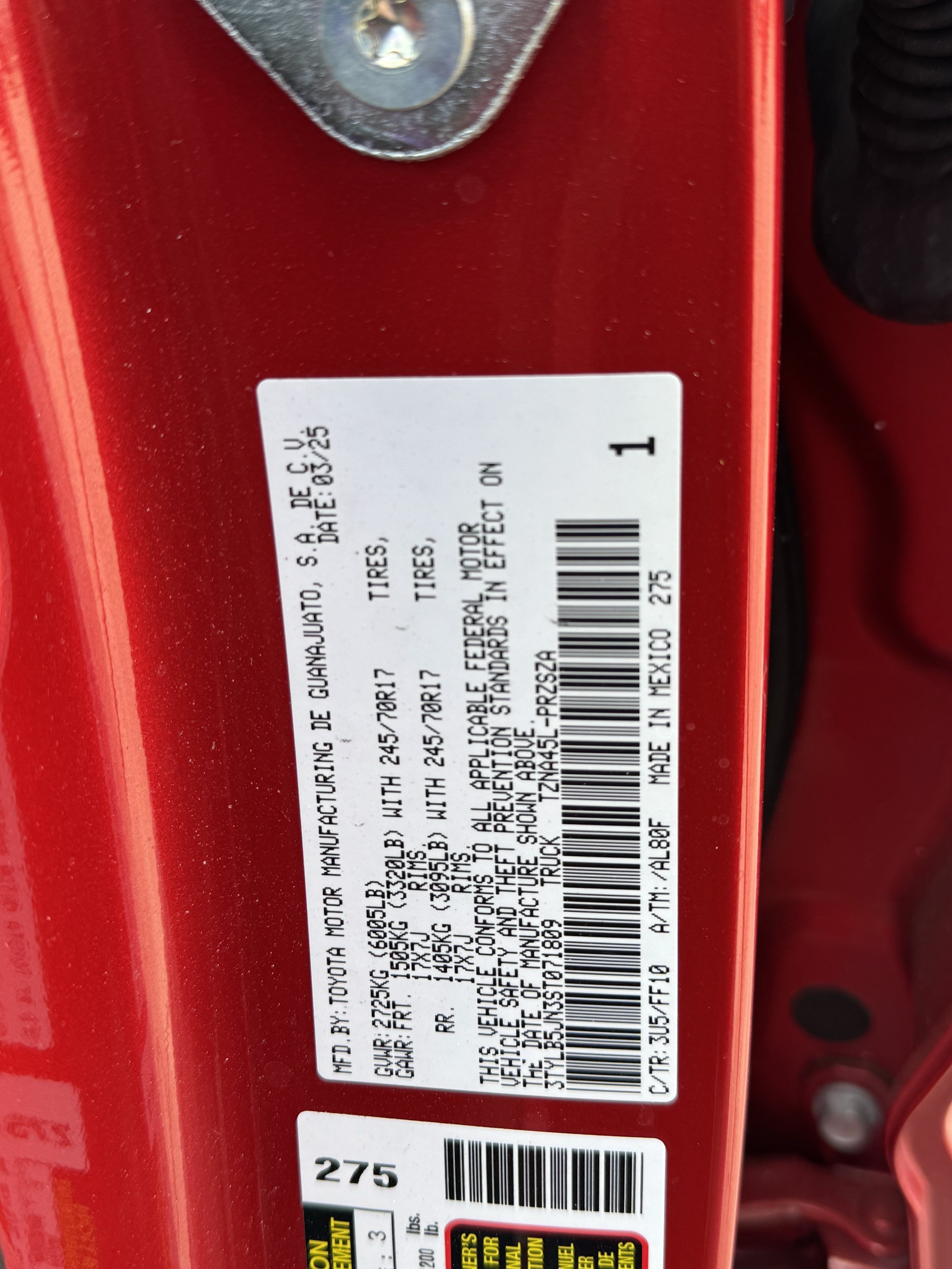 Used 2025 Toyota Tacoma SR5 AWD/4WD image 33