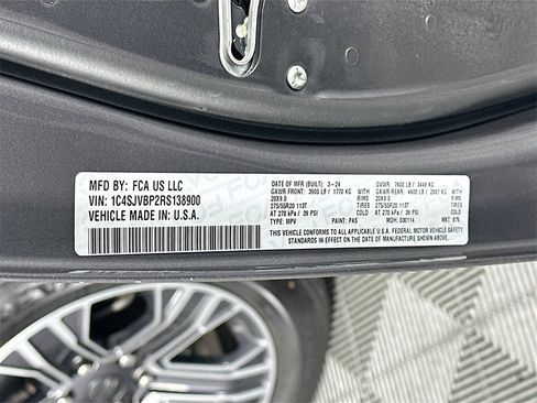 Used 2024 Jeep Wagoneer Series II w/ Flexible Seating Group image 36