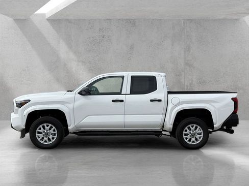 Used 2025 Toyota Tacoma SR image 8