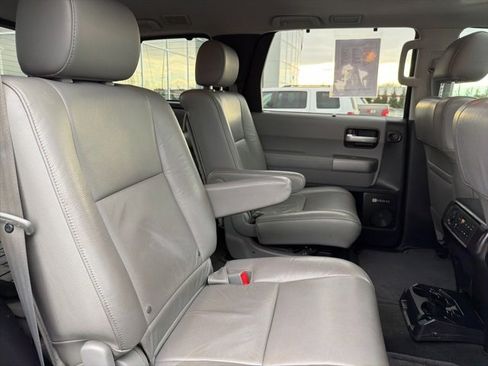 Used 2016 Toyota Sequoia Limited image 36