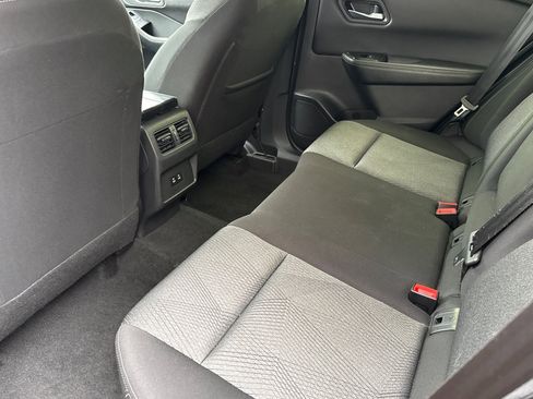 Used 2024 Nissan Rogue SV image 14