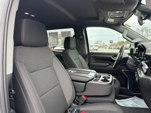 Used 2025 Chevrolet Silverado 1500 LT image 19