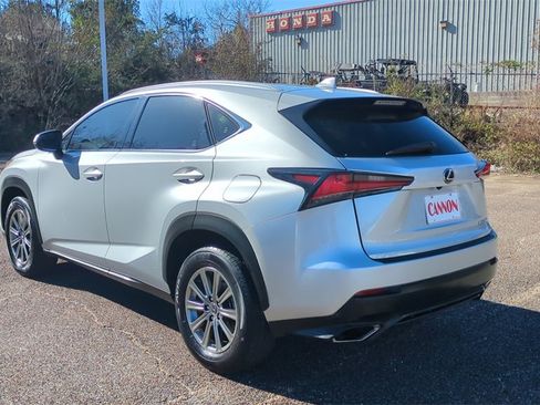Used 2018 Lexus NX 300 FWD image 7