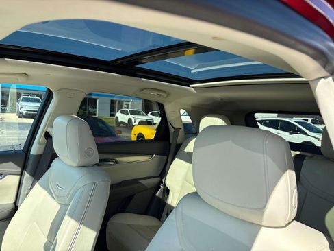 Used 2022 Cadillac XT5 Premium Luxury image 12