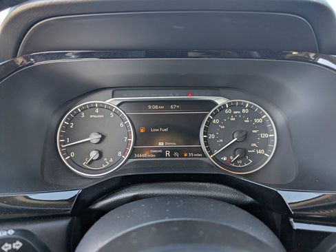 Certified 2024 Nissan Pathfinder SV image 30