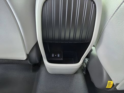 New 2026 Hyundai Kona SE AWD/4WD image 29