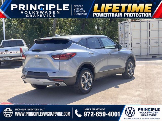 Used 2024 Chevrolet Blazer LT w/ Driver Confidence Package FWD image 8