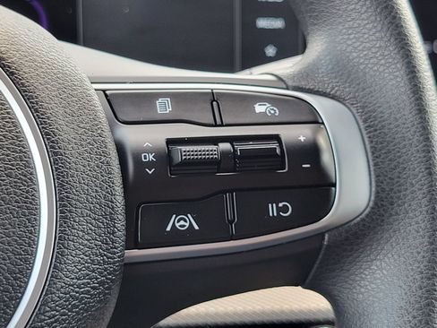 Certified 2025 Kia Sportage LX AWD/4WD image 18