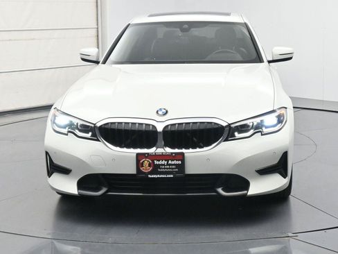 Used 2019 BMW 330i xDrive Sedan w/ Premium Package AWD/4WD image 25