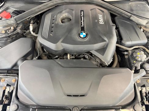Used 2018 BMW 330i xDrive Sedan w/ M Sport Package AWD/4WD image 28