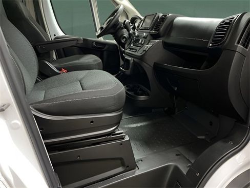 Used 2022 RAM ProMaster 2500 image 38