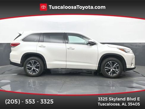 Used 2018 Toyota Highlander Plus image 1