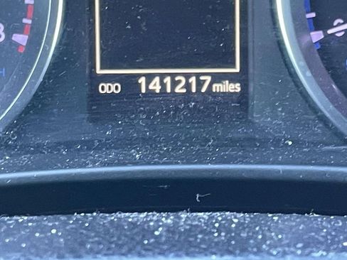 Used 2019 Toyota Highlander LE image 34