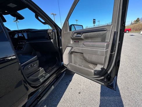 Used 2023 GMC Sierra 1500 AT4X w/ AT4X AEV Edition AWD/4WD image 15