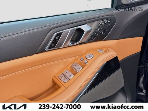 Used 2023 BMW X7 xDrive40i w/ M Sport Package image 25