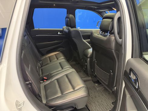 Used 2021 Jeep Grand Cherokee Trailhawk w/ Trailhawk Luxury Group AWD/4WD image 27