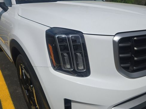 Used 2023 Kia Telluride S image 5
