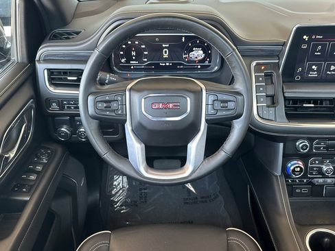 Used 2023 GMC Yukon SLT w/ SLT Premium Package RWD image 17