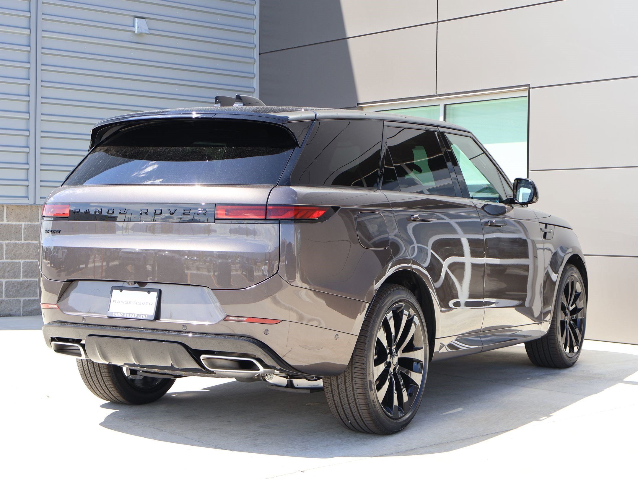 New 2026 Land Rover Range Rover Sport Dynamic SE AWD/4WD image 5