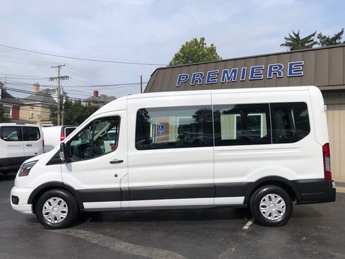 Used 2023 Ford Transit 350 XLT RWD image 4