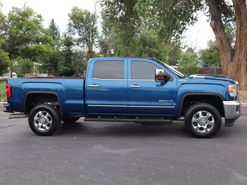 Used 2017 GMC Sierra 2500 SLT w/ Duramax Plus Package AWD/4WD image 3