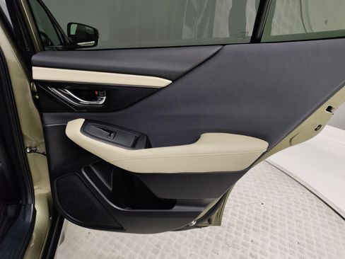 Used 2025 Subaru Outback Premium image 22