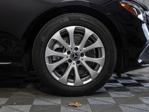 Used 2019 Mercedes-Benz E 300 4MATIC w/ Premium 1 Package image 45
