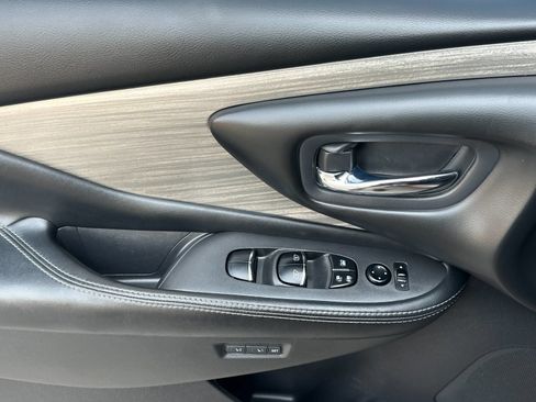 Used 2016 Nissan Murano SL w/ SL Technology Package AWD/4WD image 10