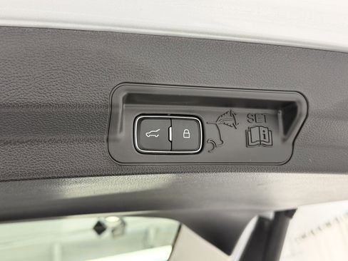 Used 2025 Ford Explorer Platinum w/ Ultimate Package image 58