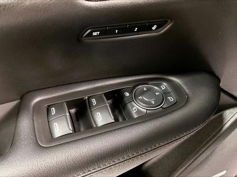 Used 2019 Cadillac XT5 Luxury w/ Sport Package AWD/4WD image 38