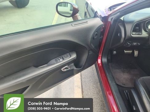 Used 2019 Dodge Challenger R/T w/ Plus Package image 9